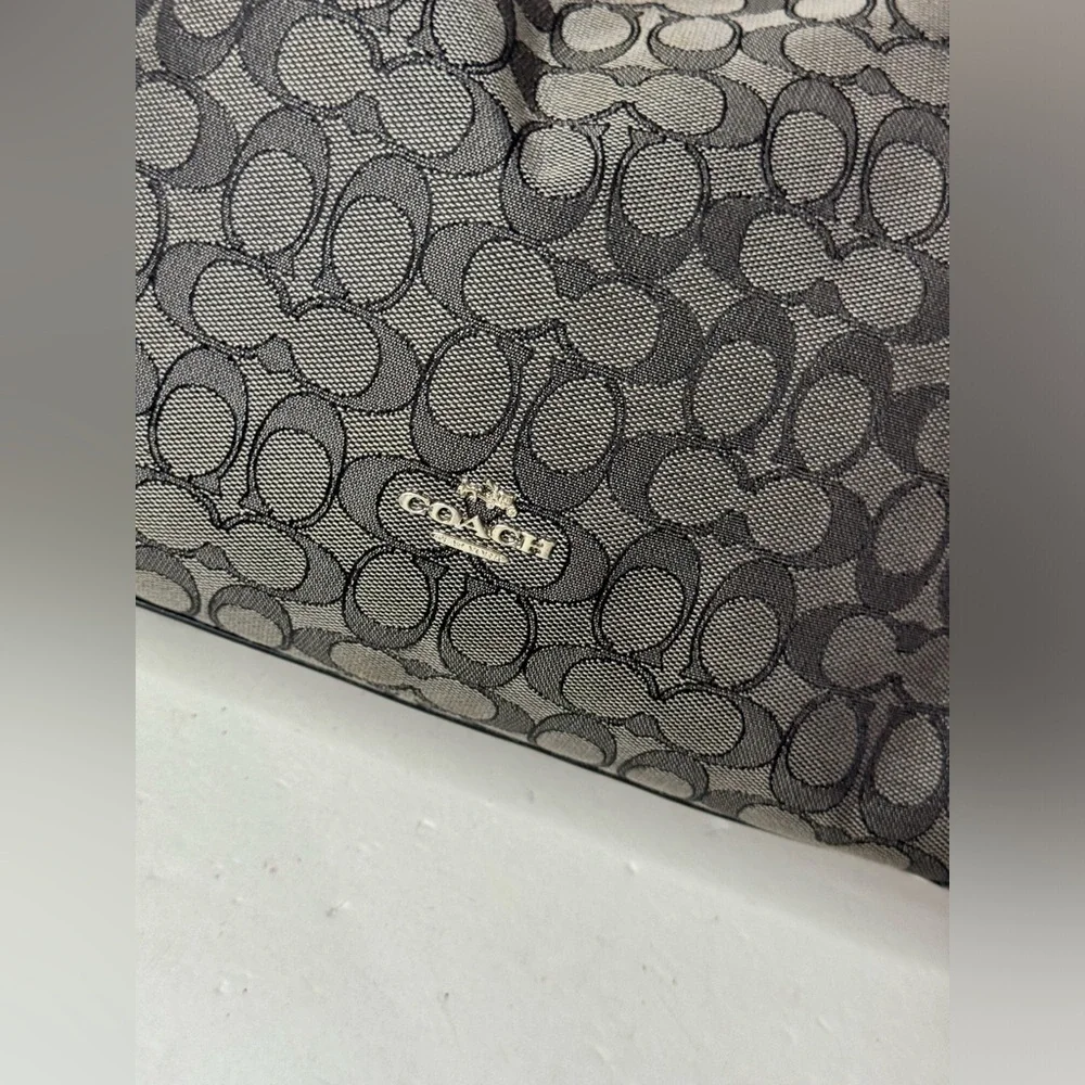 Coach Edie Shoulder Bag 31 In Signature Jacquard